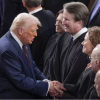 Corte Suprema permite a Trump poner fin a protecciones legales de 500.000 migrantes de 4 países